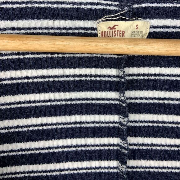 Hollister Striped Front Tie V-Neck Dress - Picture 3 of 5